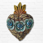 Corazon de madera con milagros