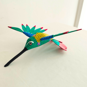 Alebrije colibri